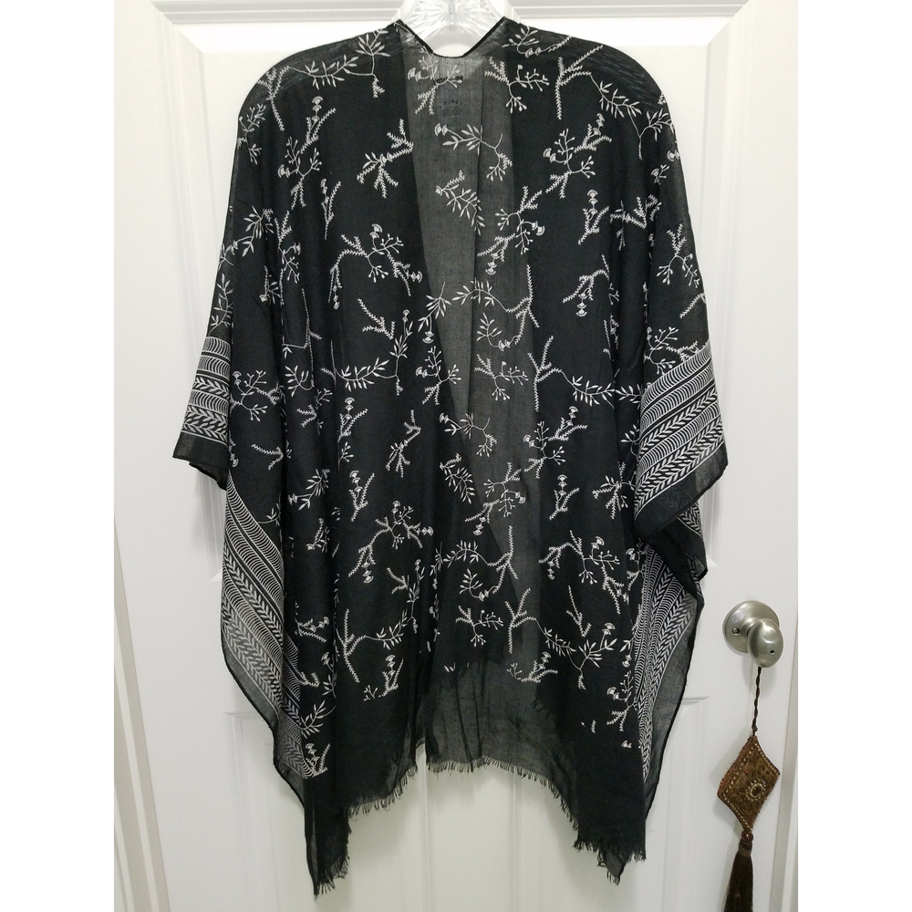 Cover Up Swim Wraps Raw Hem Black White Contrast Trims / Prints One Size